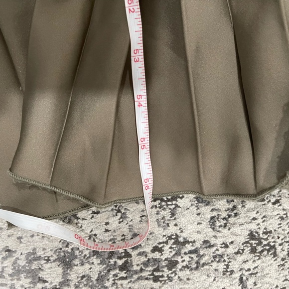 Dainty jewels dress - Picture 2 of 4